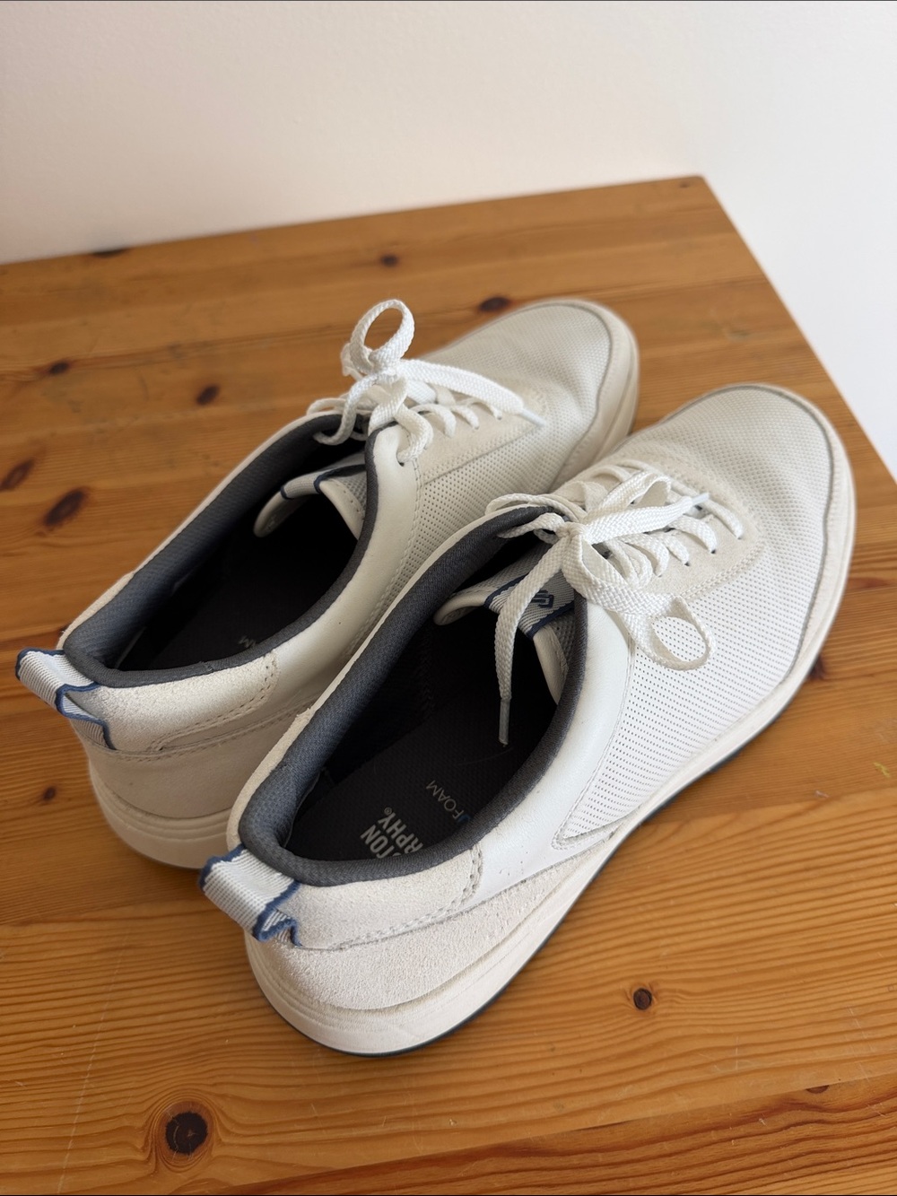 Johnston & Murphy White Men's Low-Top Lace-Up Sneakers
